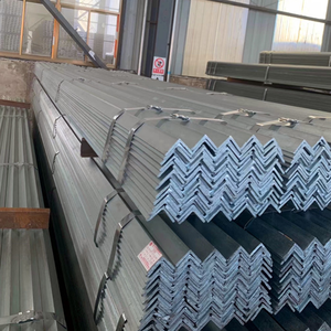 Gulungan panas 50x50x5mm batang sudut struktur Q235 Q345 baja sudut tingkat setara - Product Image 2