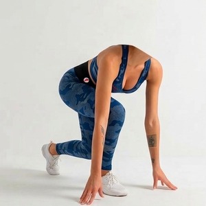 Conjunto Deportivo Sozan para Mujer, Top Deportivo con Escote en V Profundo y Tirantes Cruzados, Leggings de Cintura Alta, Transpirable, de Secado Rápido, Spandex/Nailon - Product Image 3