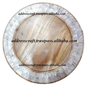 Plateau de service rond en bois et incrustation d'os de style marocain Plateau de présentation élégant pour chocolat Plats pour maison de luxe Hôtel au meilleur prix - Product Image 3