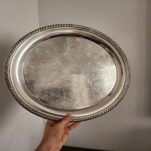 Assiette de présentation dorée brossée, vaisselle haut de gamme pour la décoration de tables de mariage et de banquets d'hôtel - Product Image 1