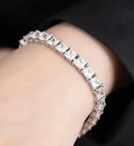 Pulsera de tenis de moissanita de lujo con corte princesa, estilo hip hop, con incrustaciones de diamantes, de oro blanco, tipo cadena de muñeca - Product Image 2