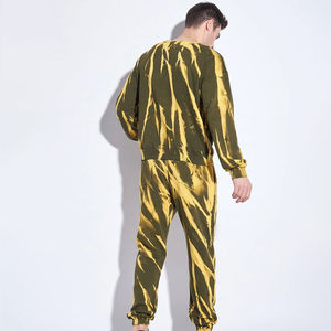 Nuevo Conjunto Deportivo para Hombre de Secado Rápido, Estilo Urbano, Tallas Grandes, Colores en Contraste, Logotipo Personalizado Impreso, Precio Bajo - Product Image 3