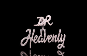 Pendentif personnalisé en acier inoxydable, style hip-hop, avec diamants glacés, en forme de cœur avec empreinte digitale - Product Image 3
