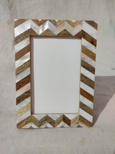 Elegant Handmade Floral Resin Photo <b>Frame</b> for Displaying Your Most Precious Memories - Product Image 2