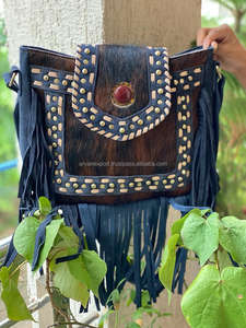 Bolso con flecos de piel de vaca real, bolso de cuero con estilo, pelo en juegos ocultos, bolsos hechos a mano bohemios de piedra en la India - Product Image 3