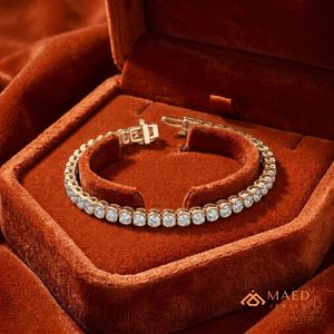 กำไลข้อมือเทนนิสโมอิสซาไนต์สีโรสโกลด์สำหรับผู้หญิง กำไลแบบโซ่เส้นเล็ก เครื่องประดับแฟชั่น ของขวัญวันครบรอบแต่งงาน สไตล์สำหรับใช้ในชีวิตประจำวัน - Product Image 5
