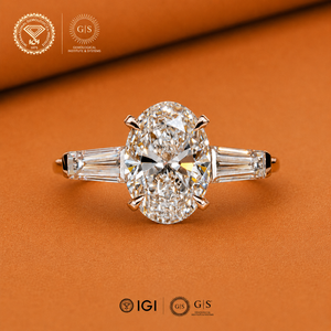 Bague de fiançailles ovale à trois pierres de 2,70 carats, baguettes coniques latérales, bague de mariage en diamant, bague trilogie pour elle, bague faite à la main - Product Image 1