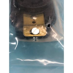 LOT DE 12 AMAT 0720-03972 CONN RCPT PNL MTG 3P 30A - Équipements et pièces semi-conductrices de renommée mondiale à confiance - Product Image 5
