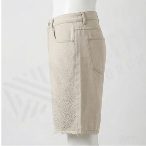 กางเกงยีนส์ขาสั้นผ้าเดนิมคุณภาพสูงสำหรับผู้ชายรุ่นใหม่ล่าสุด สไตล์สตรีทแวร์ พิมพ์โลโก้ได้ตามต้องการ แห้งเร็ว มีเชือกผูกเอว ทันสมัย - Product Image 3