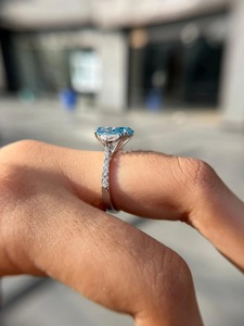 Elegant Design Blue <b>Stone</b> Oval Cut Lab Created Diamond <b>Ring</b> for Wedding & Engagement Diamond <b>Ring</b> with IGI Certified for Sale - Product Image 4