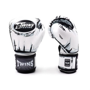 Guantes de Boxeo Dobles de Diseño Nuevo a Precio de Mayoreo RTS, Guantes Profesionales de Piel Genuina para Entrenamiento y Combate de Muay Thai AS-BG-406 - Product Image 1