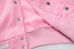 เสื้อแจ็คเก็ตครอปผู้หญิงแบบเรียบ ปรับแต่งได้ แขนหนังเรียบ สำหรับงานพิมพ์/งานปัก รับผลิตแบบ OEM/ODM ขายส่ง - Product Image 6