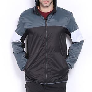2024 Custom Utility Windbreaker <b>Jacket</b> Manufacturer Outdoor Clothing Spring Hooded <b>Jacket</b> for <b>Men</b> - Product Image 4
