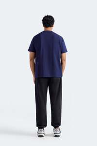 เสื้อยืดคอกลมโอเวอร์ไซส์ผู้ชายทรงหลวมผ้าฝ้ายสตรีทแวร์เสื้อยืดเปล่าพิมพ์ลายตามสั่งขายส่ง - Product Image 5