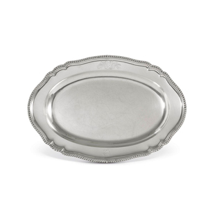 Plateau de service en métal poli avec motif floral, design élégant pour usage résidentiel - Product Image 4