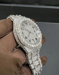 Montre entièrement sertie de diamants Moissanite VVS pour hommes et femmes en or blanc et acier inoxydable, style bijoux Hip Hop, prix réduit - Product Image 2