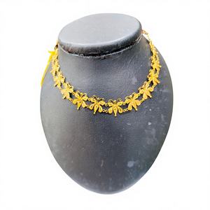 Collier avec pendentif papillon floral en or massif 22 carats, bijoux tendance pour les fêtes et les mariages pour femmes - Product Image 1