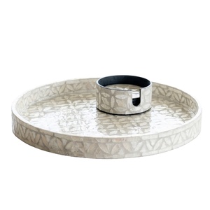Plateau de service rond en nacre incrustée fait main, décoration de luxe pour la maison, base en bois, plateau décoratif circulaire au prix le plus bas - Product Image 1