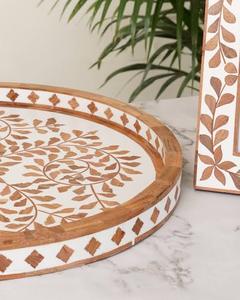 Plateau de service en bois sculpté marocain, finition peinte, vaisselle décorative à un seul niveau pour boissons, salon ou bureau - Product Image 1