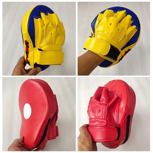 Guantes de Entrenamiento Fighter Gear Focus Mitts para Boxeo y MMA, Almohadillas de Cuero Premium con Espuma Absorbente de Impactos y Soporte para Muñecas - Product Image 5