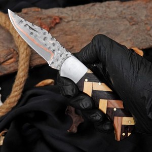 Couteau de poche en acier Damas cuivré, lame pliante, fait main, mosaïque premium, manche en bois de rose et bleu, pointe clip, EDC, camping en plein air - Product Image 5