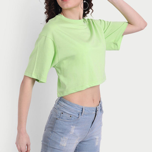 เสื้อครอปท็อปผู้หญิงทรงหลวมทันสมัย เนื้อผ้าฝ้ายยืดหยุ่นใส่สบาย แขนสั้น พร้อมรับผลิตแบบ OEM - Product Image 4