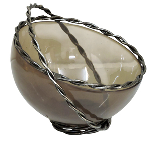 Bol à fruits vintage en verre fumé avec poignée torsadée en laiton argenté, centre de table décoratif rond pour la maison, la table et la décoration de cuisine - Product Image 4
