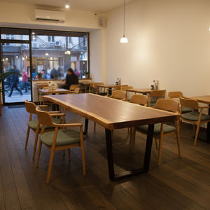 Ensemble de table à manger en bois de Suar massif, design Hiroshima, qualité supérieure, bord naturel, style farmhouse, cuisine, maison, hôtel, restaurant - Product Image 5