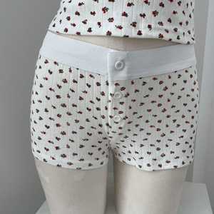 Shorts de Mezclilla Premium 2025 para Mujer, Elegantes, Desgastados, de Alta Calidad, Diseño Personalizado - Product Image 4