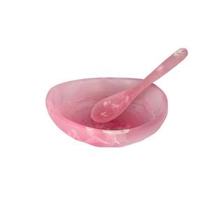 Bol de service en résine multi-usages avec ensemble de cuillères pour servir des fruits secs, des collations et des salades, offrant un style pratique et élégant - Product Image 3