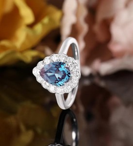 Pear Cut Alexandrite & Moissanite <b>Silver</b> Vintage Engagement Wedding Ring with Color Change Gemstone for Women Luxury - Product Image 2