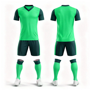 Uniforme de football personnalisé imprimé |   Tailles pour hommes, femmes et jeunes |   Vêtements de sport légers à séchage rapide en gros - Product Image 4