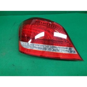 Luz Trasera Izquierda Usada para Equus - Product Image 1