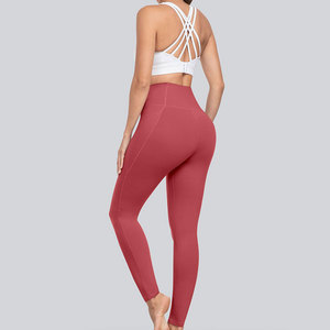 Legging rouge clair pour femme, à porter à l'extérieur, à l'intérieur, au sport ou à la maison, en tissu tricoté respirant, de haute qualité, très bien coté. - Product Image 2