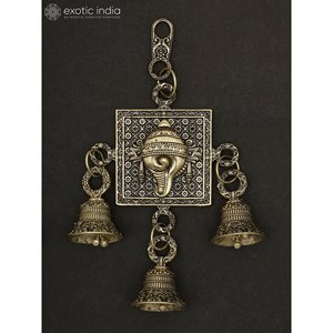 Lot de trois cloches superfines Chakra Tilak et Conch Bells de 6 pouces en laiton pour la décoration de la maison et les cadeaux fabriqués en Inde - Product Image 4
