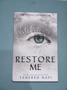 Restore Me de Tahereh Mafi, Libro de Ficción de Romance y Fantasía para Jóvenes Adultos, Tapa Blanda de Alta Calidad, 448 Páginas, Éxito de Ventas para Adultos - Product Image 4