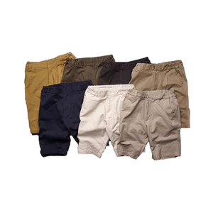 Shorts de sport en polyester pour hommes, taille élastique, coupe ample, longueur genou, couleur unie, pour l'été - Product Image 1