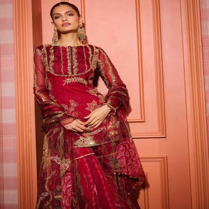 VASTRA COTTAGE Traje de organza suave de lujo con bordado de lentejuelas de espejo, top de diseñador, talla única, y dupatta sarara para mujer - Product Image 2