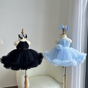 Robe de soirée élégante pour filles, col halter en tulle avec fermeture à nouer au dos et jupe longue à volants, vente en gros - Product Image 2
