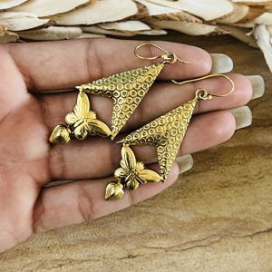 Pendientes de mariposa estilo bohemio, joyería tribal de latón, chapados en oro de 18k, geométricos con diseño animal, al por mayor, para mujer - Product Image 2