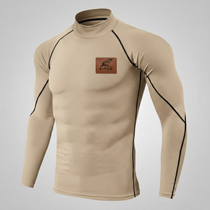 Chemise de compression pour homme avec logo personnalisé 2024, de haute qualité, respirante, tricotée, unie, décontractée, avec col rond et manches longues - Product Image 5