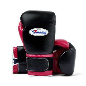 Ensemble de sangles de boxe en cuir véritable noir et rose avec fermeture Velcro, fabrication professionnelle en cuir véritable robuste, tailles personnalisées, vente en gros - Product Image 1