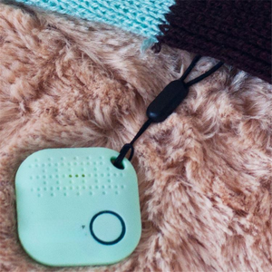 Itrack2 Anti-lost Pet <b>Tracking</b> <b>Device</b> SOS Button Beacon Positioning Replaceable Lithium Battery Emergency Call Remote Plastic - Product Image 1