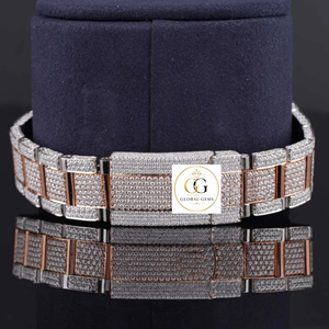 Reloj de Diamantes Blancos de Primera Calidad con Caja de Acero Inoxidable para Bodas y Compromisos Disponible a Buen Precio - Product Image 6