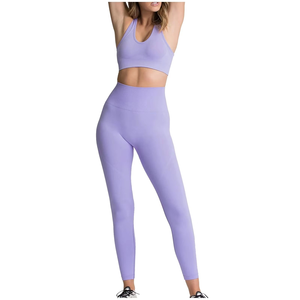 Ensemble de yoga personnalisé pour femme, soutien-gorge et leggings de sport de haute qualité, très extensibles, effet push-up, nouvelle collection 2025 pour la gym et le quotidien, avec logos personnalisés - Product Image 5