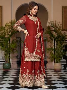 Ensemble Kurti en soie Chinon pour femmes, avec broderie Zari et palazzo, accompagné d'un dupatta - Product Image 3