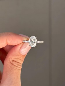 Anillo Solitario de Diamante Ovalado de 2.01CT Cultivado en Laboratorio con Oro Amarillo de 14K, Certificado IGI, Anillo de Compromiso y Boda de Lujo para Enamorados - Product Image 3