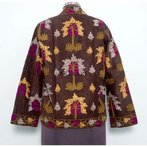 Suministro al por Mayor de Chaquetas Acolchadas de Algodón 100% Bordadas para Mujer, Estilo Retro Bohemio, Ecológicas y Transpirables, ART&ART - Product Image 2