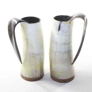 Jarra de cuerno de búfalo de la mejor calidad, ecológica, para beber, inspirada en las jarras de cerveza vikingas, de Crescent Crafts. - Product Image 1