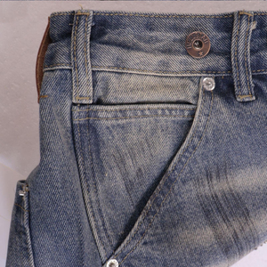 Pantalones Cortos Vaqueros Personalizados para Hombre con Pedrería, Estilo Vintage, Lavado Desgastado, Tipo Carpintero, con Bajo Deshilachado y Borde Crudo, Venta al por Mayor - Product Image 4